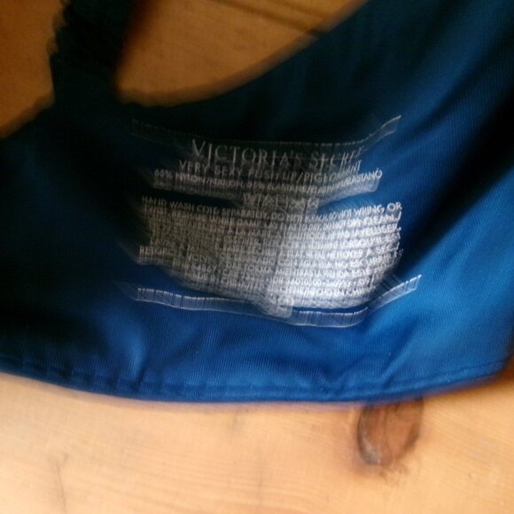 Very sexy Royal blue shiny Bra Victoria secret pushup underwired padded 36 D - Picture 2 of 4